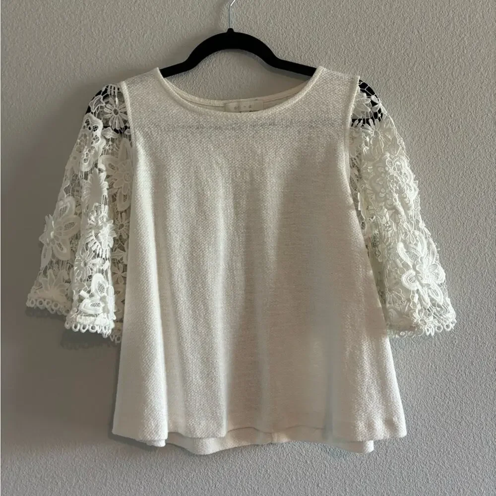Anthropologie Eri + Ali Samara White Crochet Lace Bell Sleeve Top sz XS